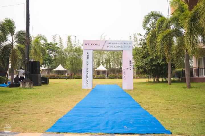 Blue-carpet entrance arch